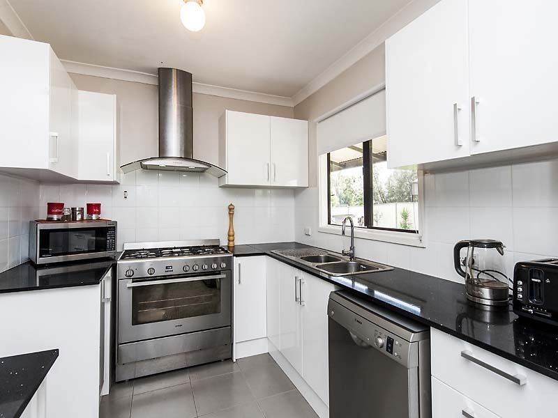 38 Dallas Street, Waroona WA 6215