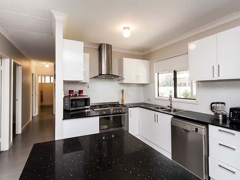 38 Dallas Street, Waroona WA 6215