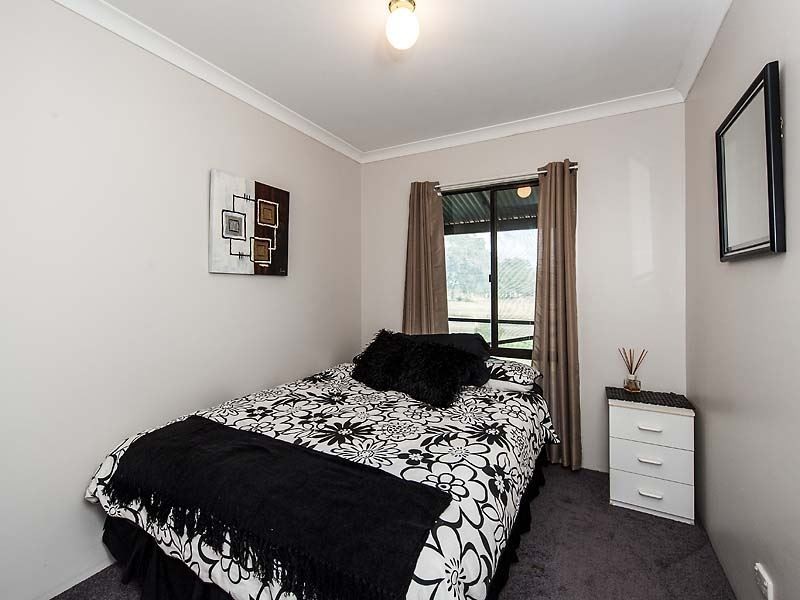 38 Dallas Street, Waroona WA 6215