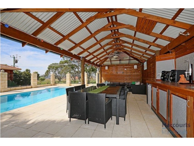 12 Dalrymple Terrace, Halls Head WA 6210