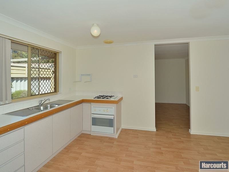 B/102 Waldron Boulevard, Greenfields WA 6210