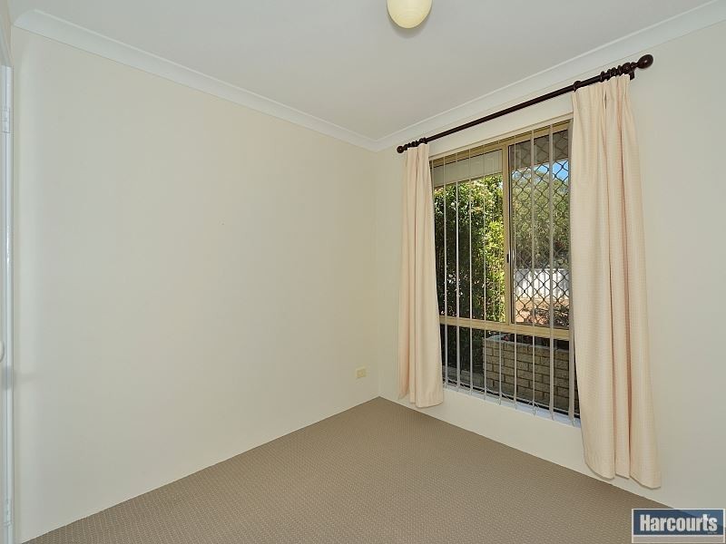 B/102 Waldron Boulevard, Greenfields WA 6210