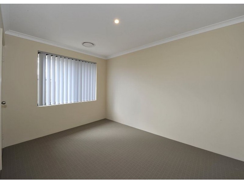 45 Marsdenia Road, Halls Head WA 6210