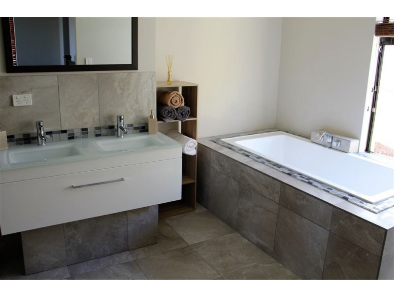 20 Albany Drive, Dawesville WA 6211