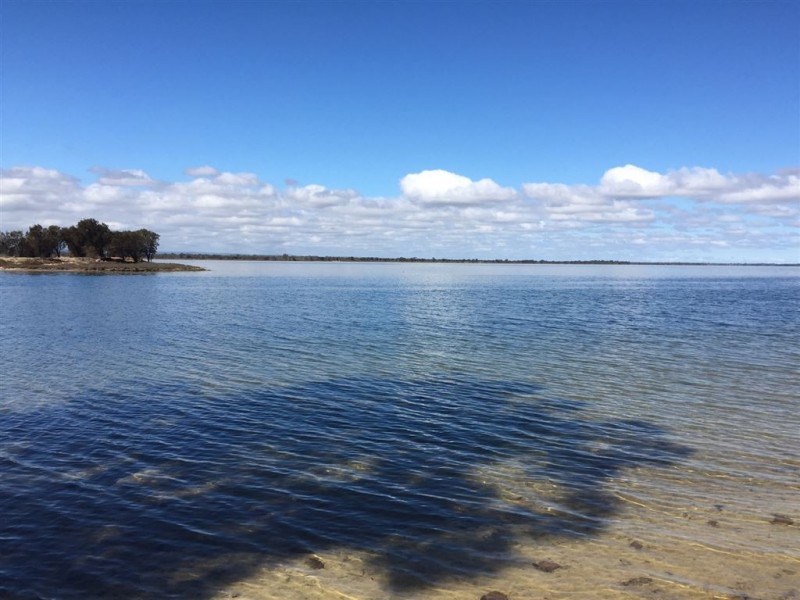 46 Batavia Quays, South Yunderup WA 6208