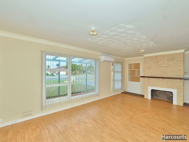 8 Maria Street, Dudley Park WA 6210