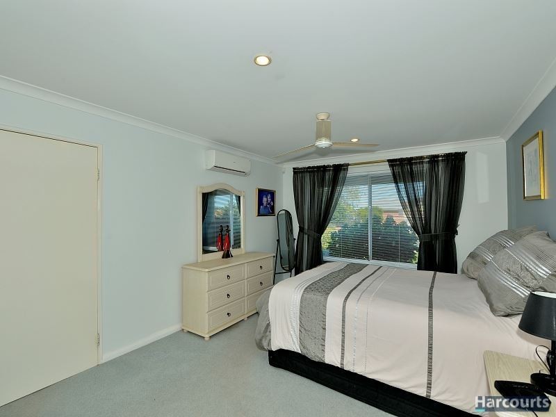 38 Silvertop Avenue, Halls Head WA 6210