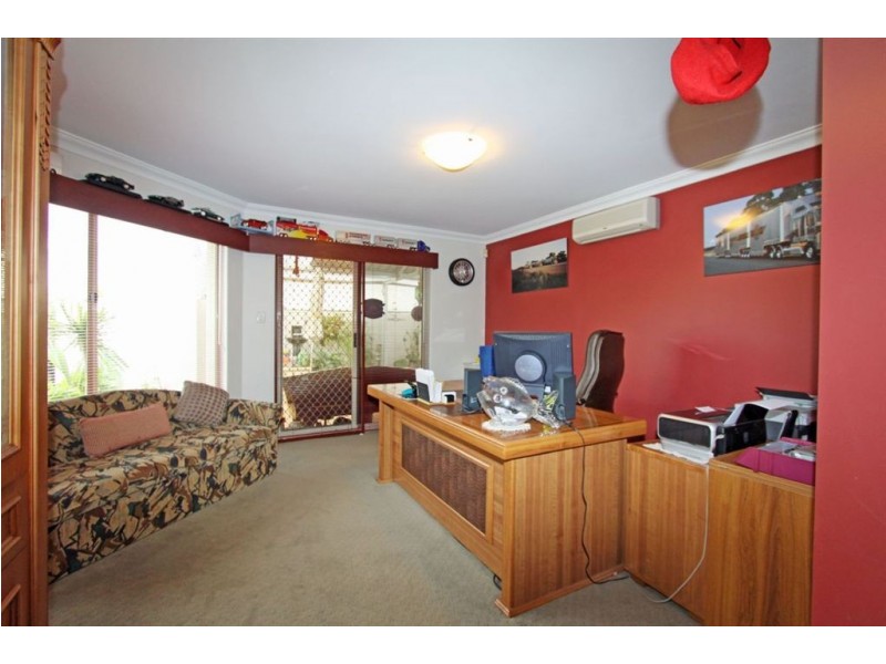 6 Barry Street, Mandurah WA 6210