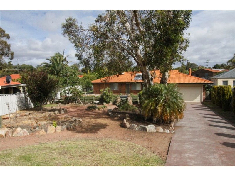 2 Coombs Place, Mandurah WA 6210