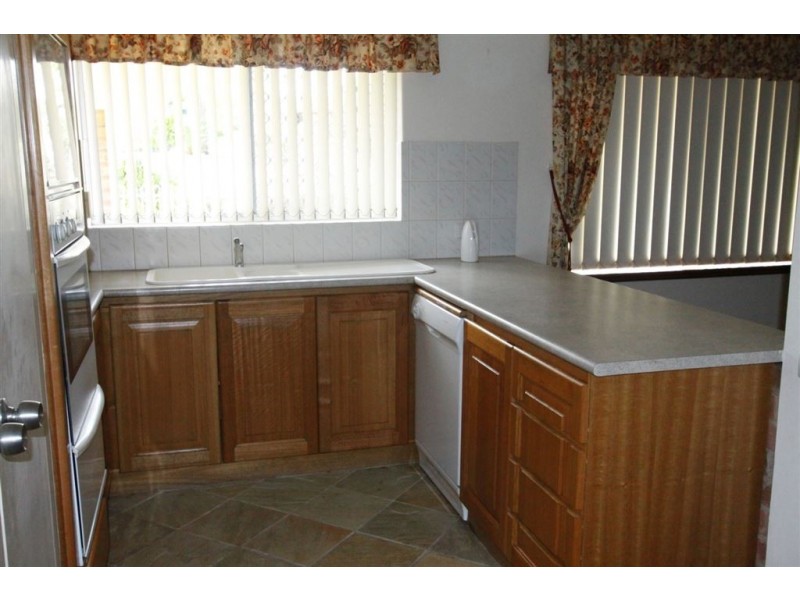 2 Coombs Place, Mandurah WA 6210