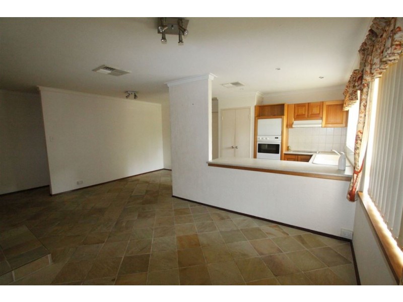 2 Coombs Place, Mandurah WA 6210