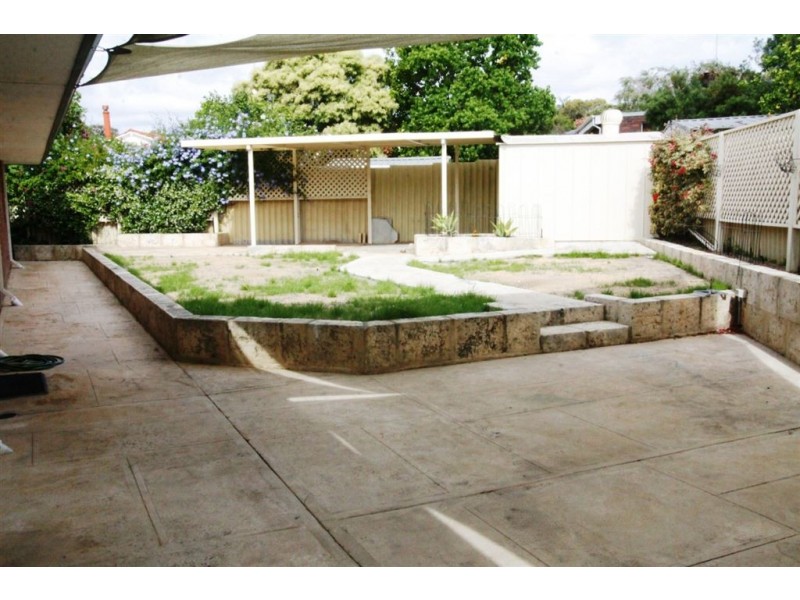 2 Coombs Place, Mandurah WA 6210