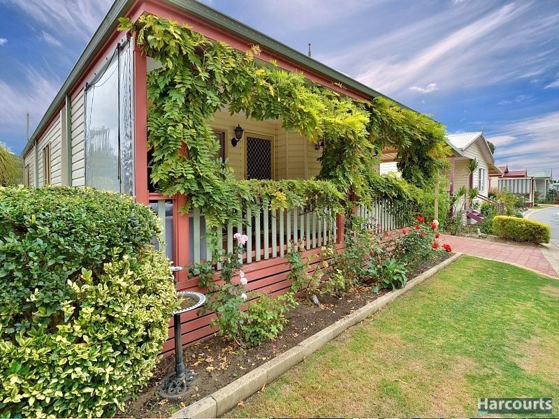 68 Hibiscus Drive, Mandurah WA 6210