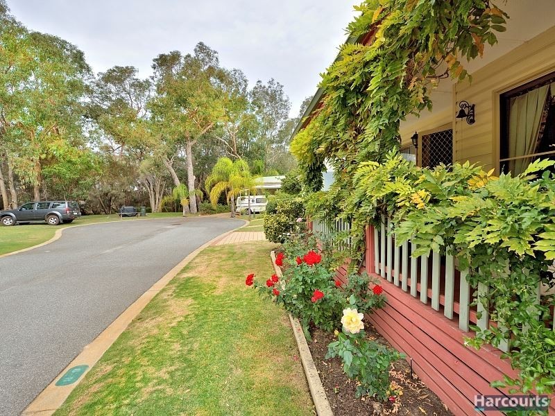 68 Hibiscus Drive, Mandurah WA 6210