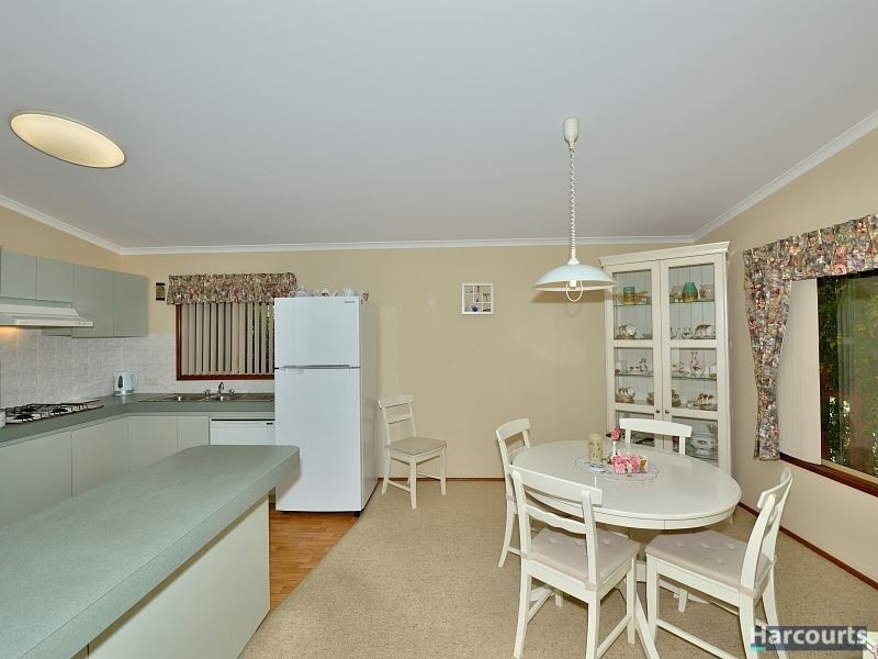 68 Hibiscus Drive, Mandurah WA 6210