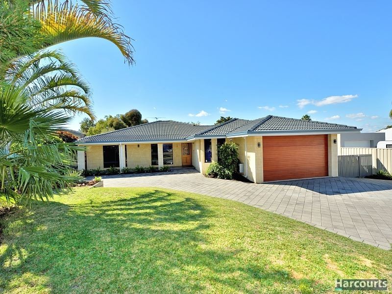 1 Barkley Place, Halls Head WA 6210