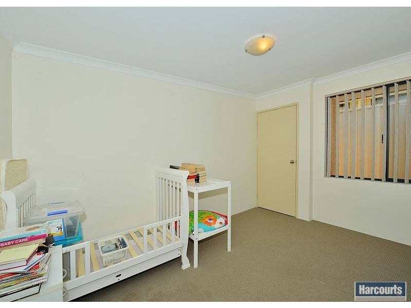 17 Guillardon Tce, Madora Bay WA 6210