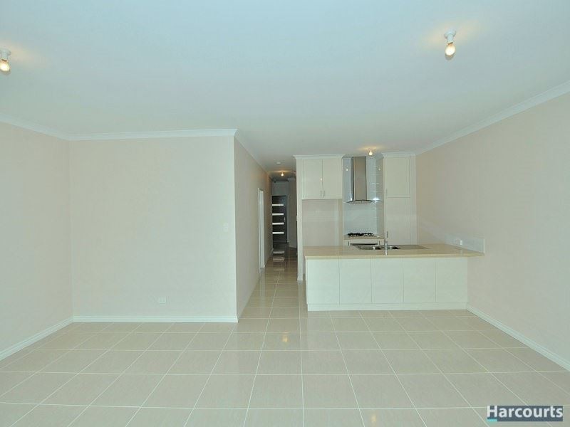 47 Kerkeri Heights, Lakelands WA 6180