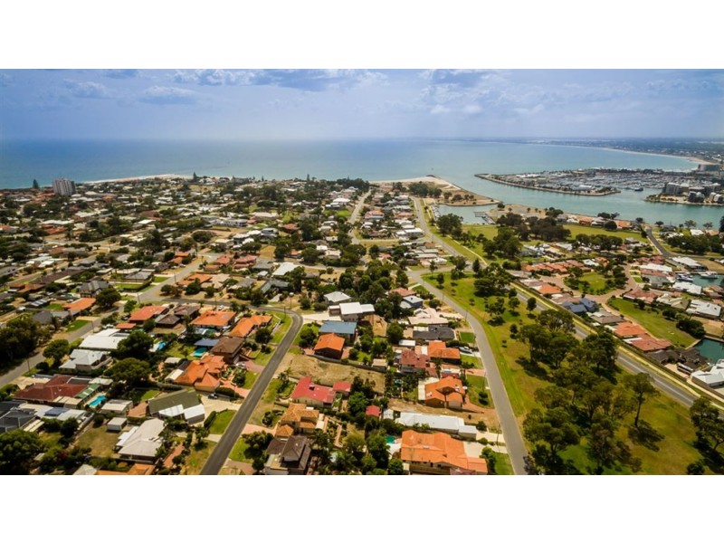 14A Dalrymple Terrace, Halls Head WA 6210