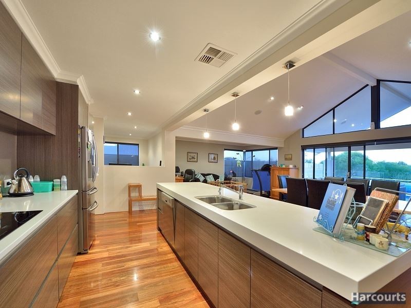 24 Caddadup Retreat, Dawesville WA 6211