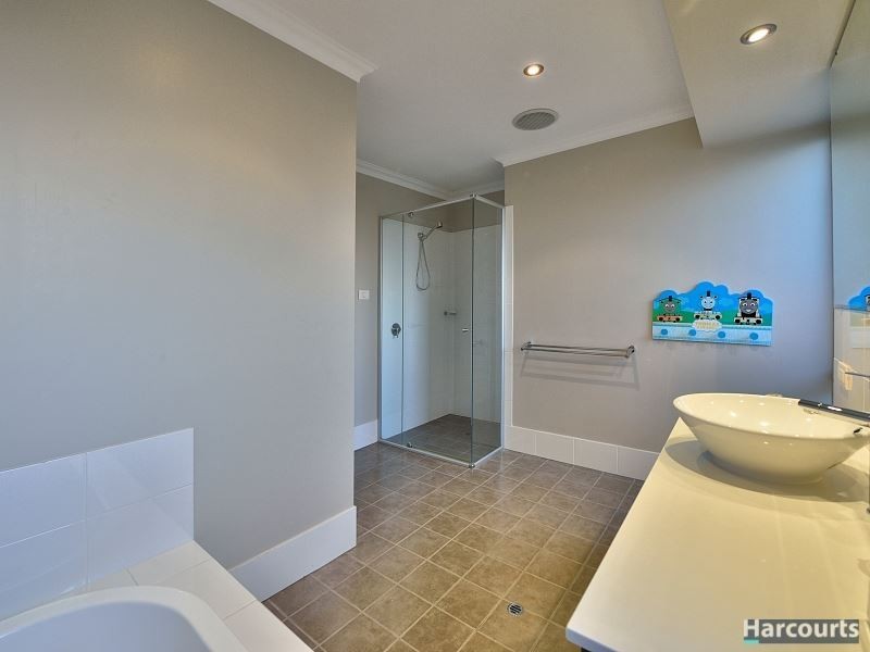 24 Caddadup Retreat, Dawesville WA 6211