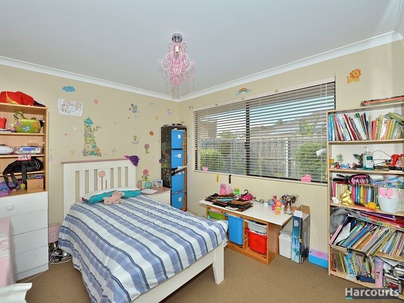 3 Splendens Turn, Halls Head WA 6210