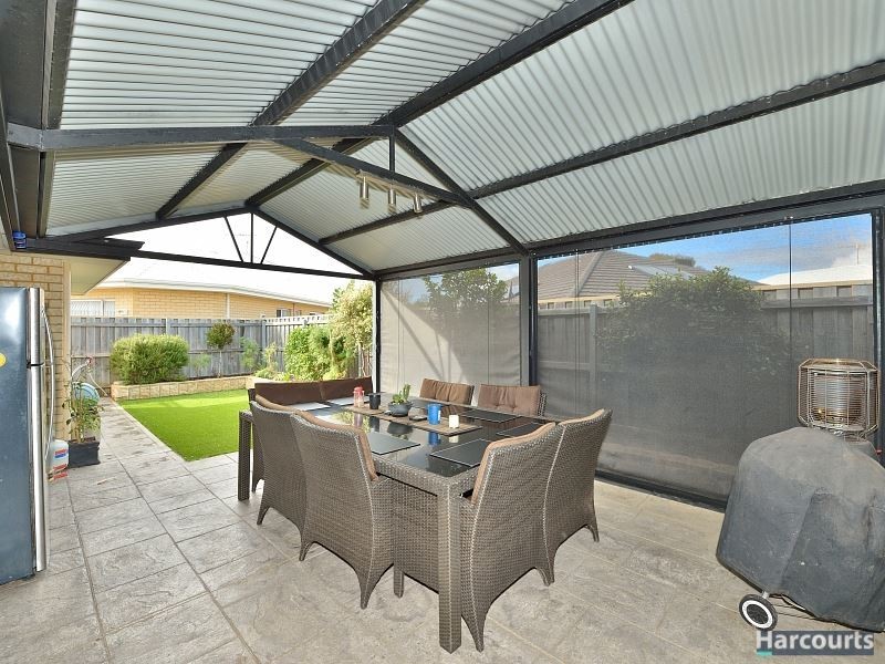 3 Splendens Turn, Halls Head WA 6210