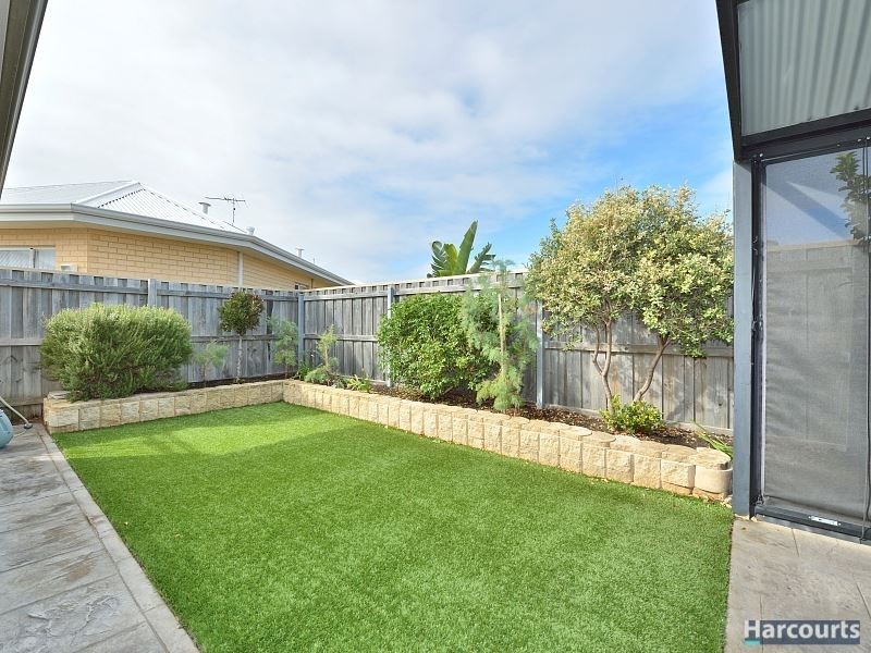 3 Splendens Turn, Halls Head WA 6210