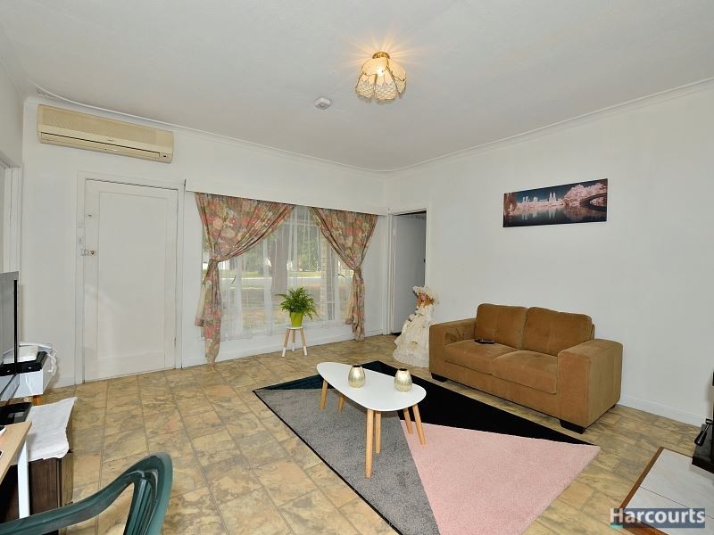 10 Derek Road, Coodanup WA 6210