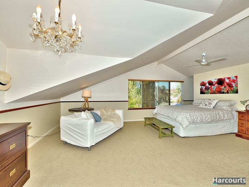 1 Spyglass Rise, Halls Head WA 6210