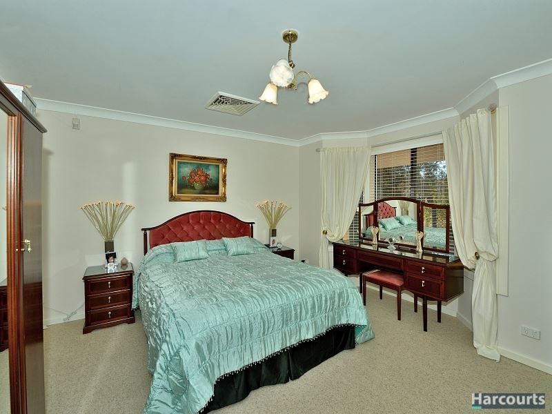 10 Hopevale Place, Erskine WA 6210