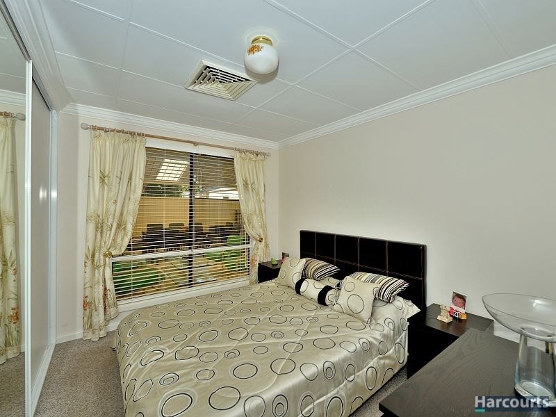 10 Hopevale Place, Erskine WA 6210