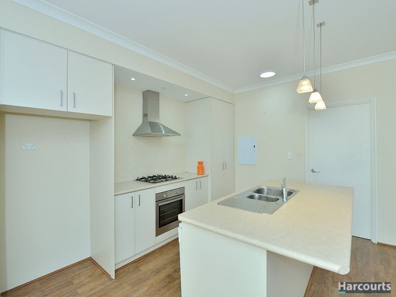 15 Beacham Street, Coodanup WA 6210