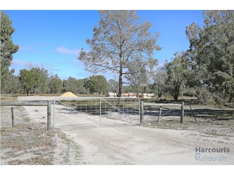 11 Ibis Retreat, Stake Hill WA 6181