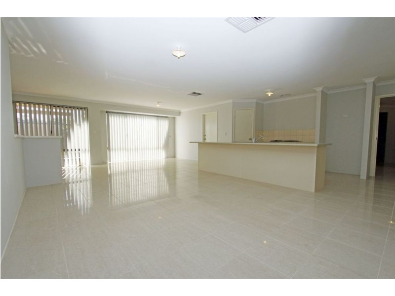 41 Camden Way, Meadow Springs WA 6210