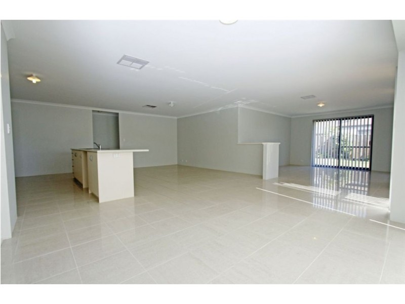 41 Camden Way, Meadow Springs WA 6210