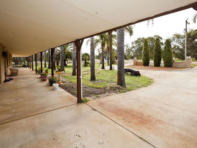 30 Shenton Road, Barragup WA 6209