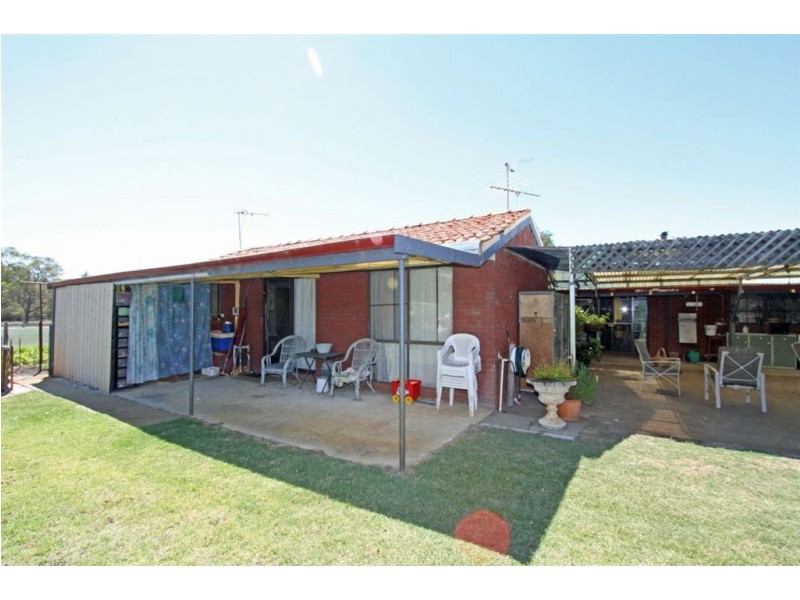 38 Shenton Road, Barragup WA 6209