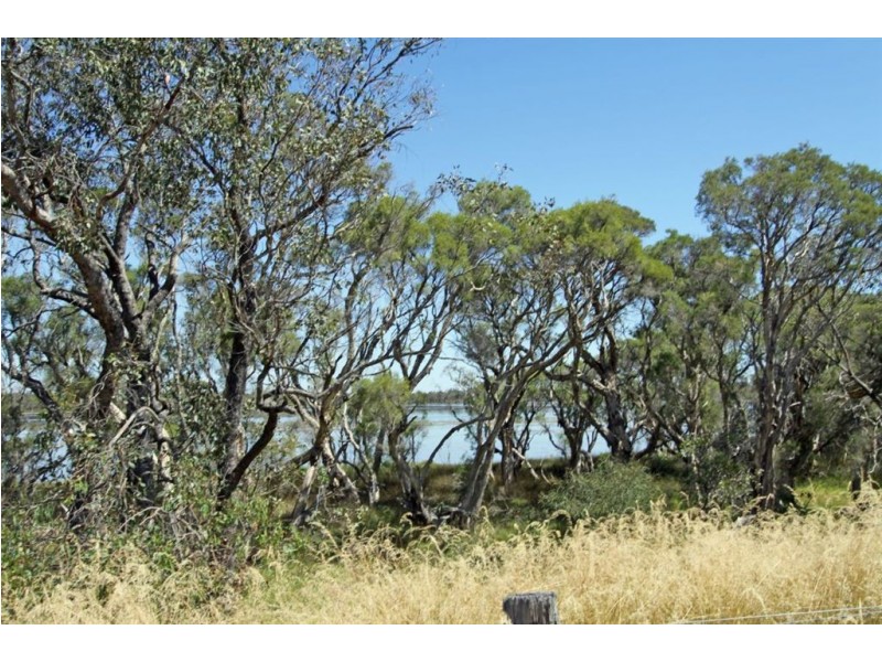 38 Shenton Road, Barragup WA 6209