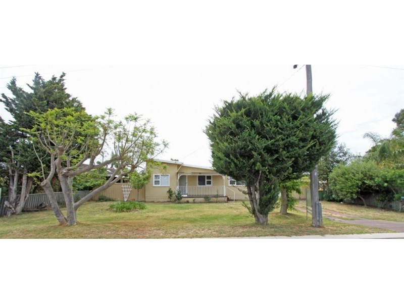 14 Dadger Street, Dudley Park WA 6210