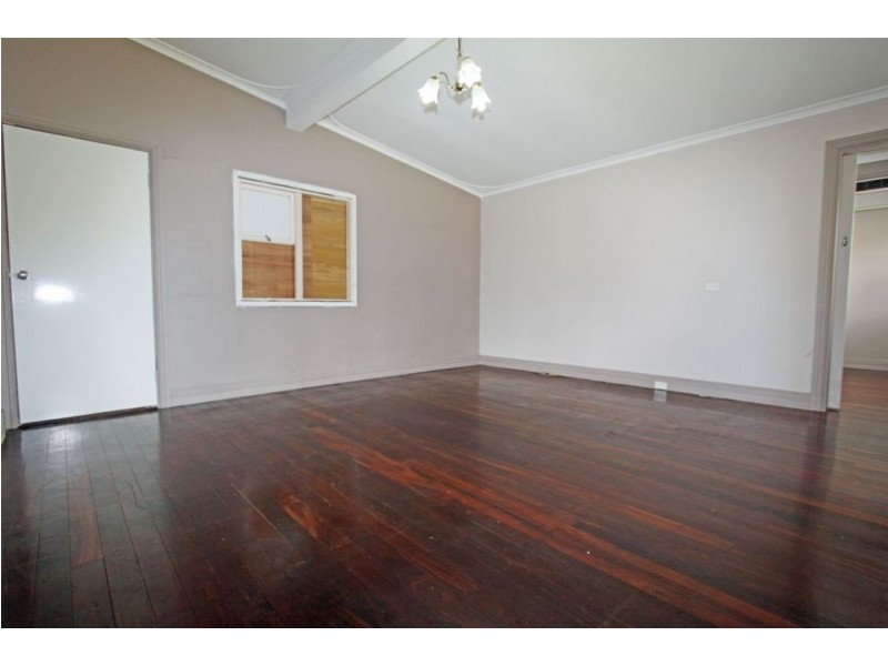 14 Dadger Street, Dudley Park WA 6210