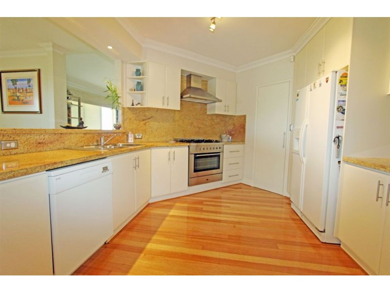 10 Ronsard Drive, San Remo WA 6210