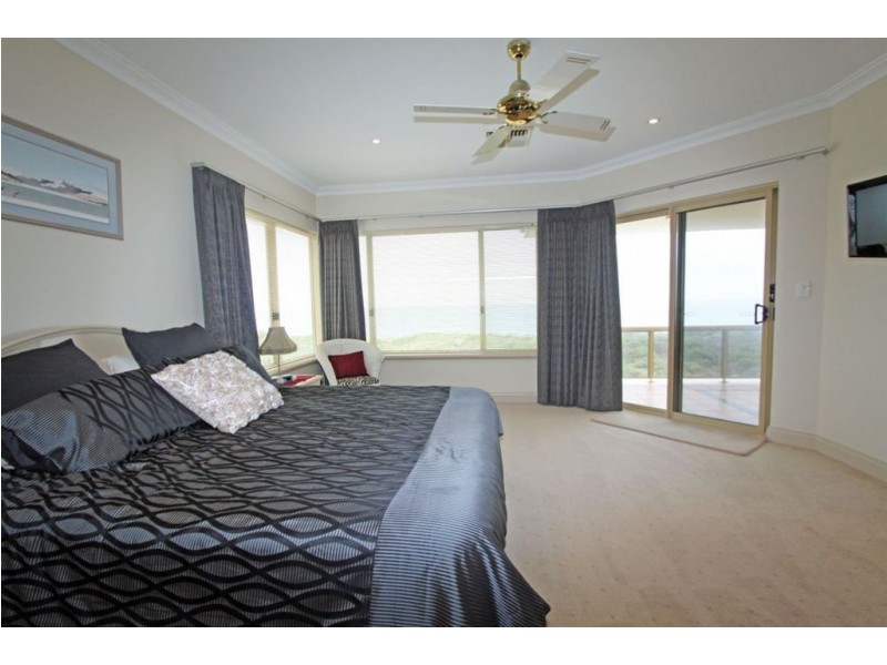 10 Ronsard Drive, San Remo WA 6210