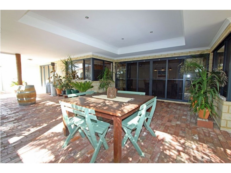 9 Dalwallinu Terrace, Dawesville WA 6211