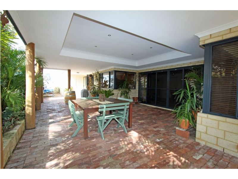 9 Dalwallinu Terrace, Dawesville WA 6211