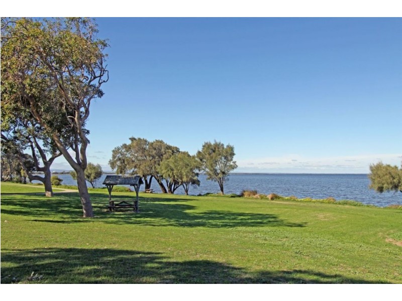 A/12 Derek Road, Coodanup WA 6210