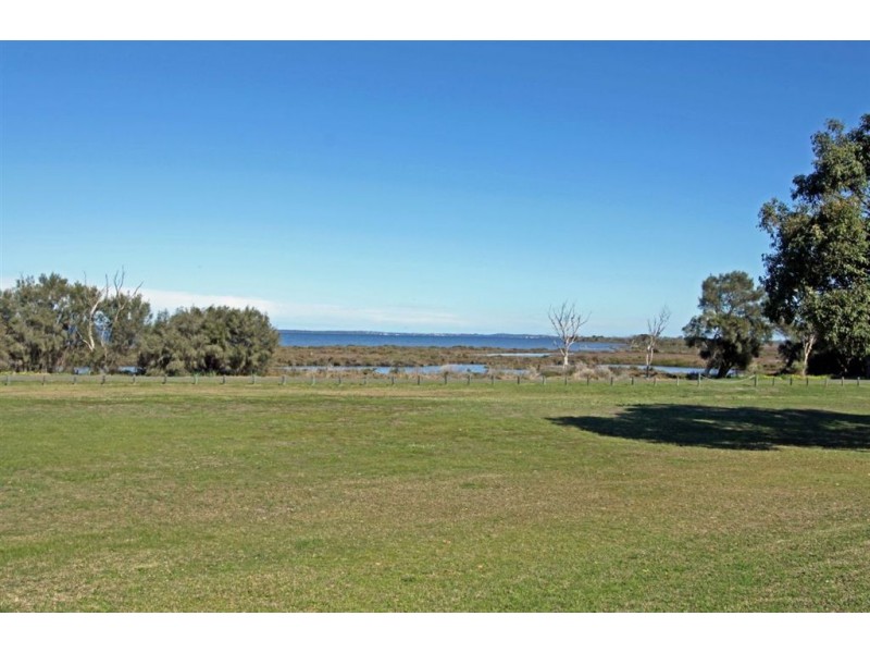 A/12 Derek Road, Coodanup WA 6210