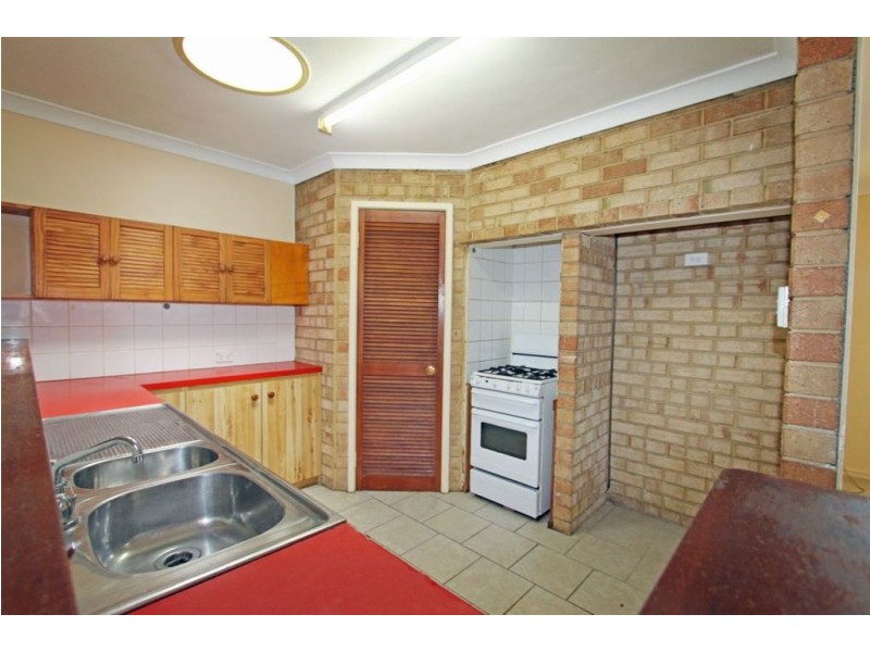 29 Wanjeep Street, Coodanup WA 6210