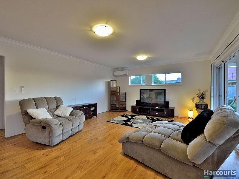 20 Vaucluse Way, Coodanup WA 6210