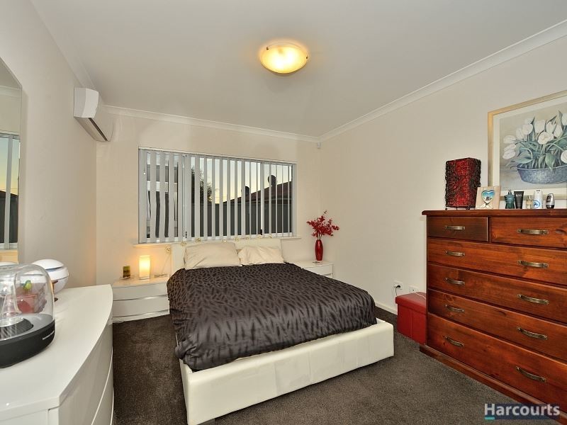 20 Vaucluse Way, Coodanup WA 6210